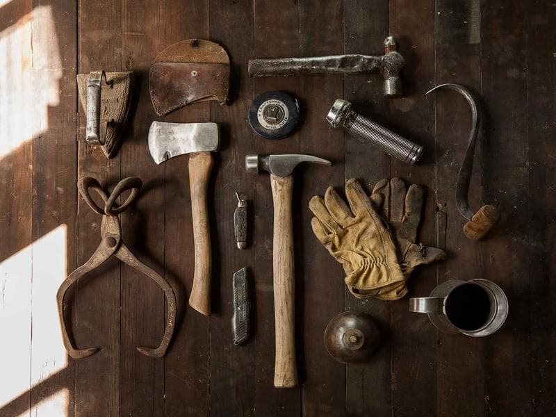 Gamma.app: Generating Professional B2B Pitch Decks for Investor Meetings